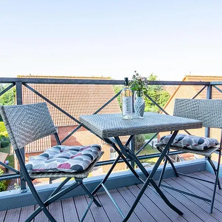 Ferienwohnung Ostsee-bernstein Mit Balkon Im Kaiserhof 4 *