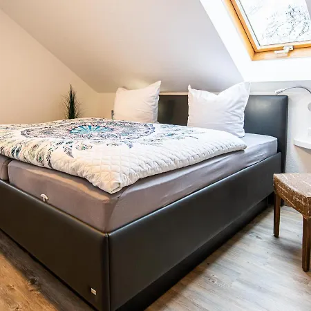Ferienwohnung Ostsee-bernstein Mit Balkon Im Kaiserhof 4
