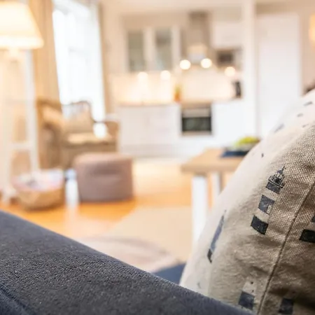 Apartment Ferienwohnung Ostsee-bernstein Mit Balkon Im Kaiserhof 4 Kellenhusen