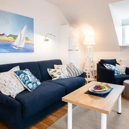 Apartment Ferienwohnung Ostsee-bernstein Mit Balkon Im Kaiserhof 4 *