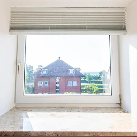 Ferienwohnung Ostsee-bernstein Mit Balkon Im Kaiserhof 4 Kellenhusen