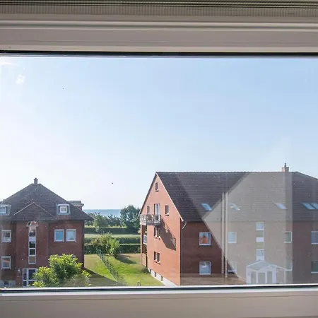 Ferienwohnung Ostsee-bernstein Mit Balkon Im Kaiserhof 4 Apartment