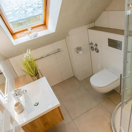 Ferienwohnung Ostsee-bernstein Mit Balkon Im Kaiserhof 4