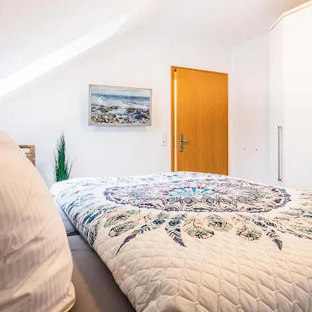 Ferienwohnung Ostsee-bernstein Mit Balkon Im Kaiserhof 4 Apartment *