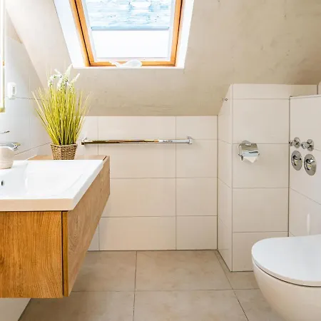 Apartment Ferienwohnung Ostsee-bernstein Mit Balkon Im Kaiserhof 4 Kellenhusen
